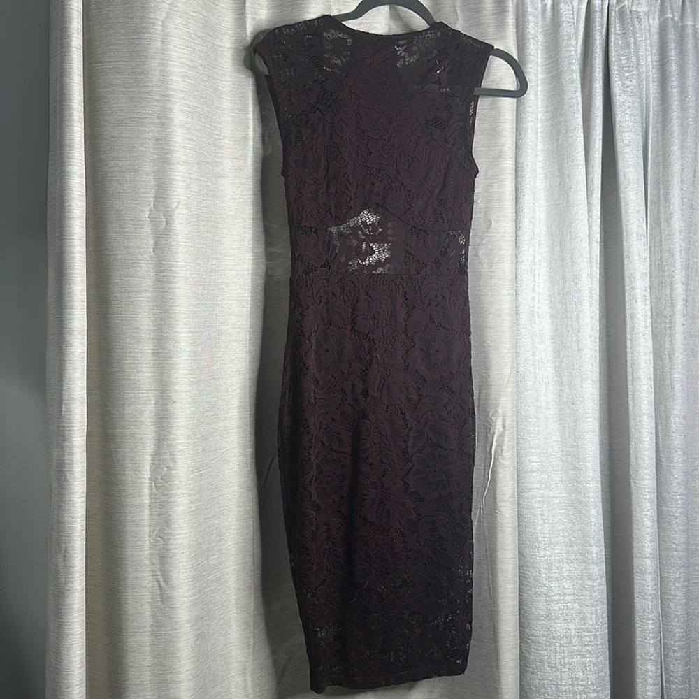 Sexy purple lace dress Windsor